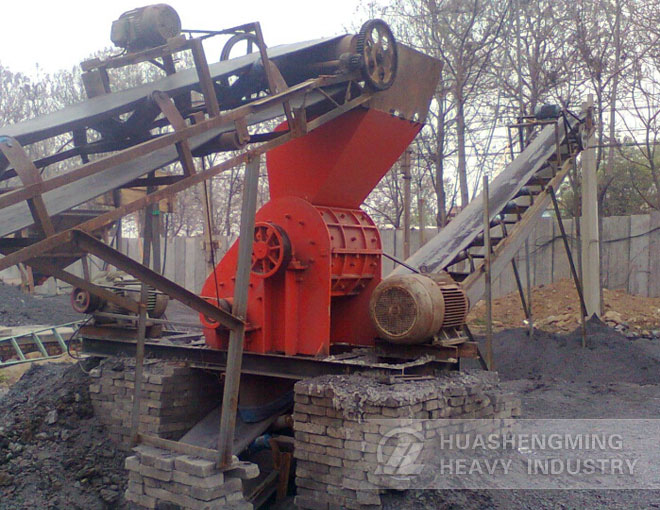 Double Stage Hammer Crusher Working Principle