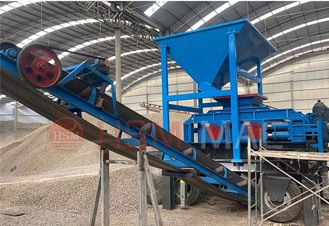 mobile roll crusher operation site