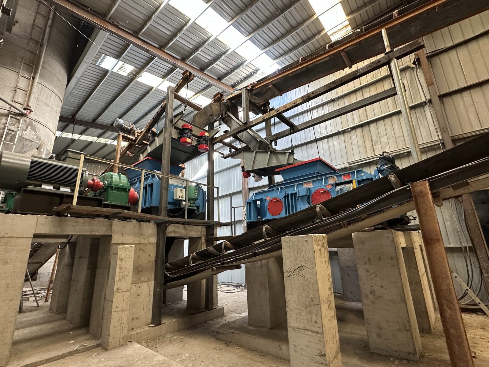Roller Crusher For Crushing Concrete Sand