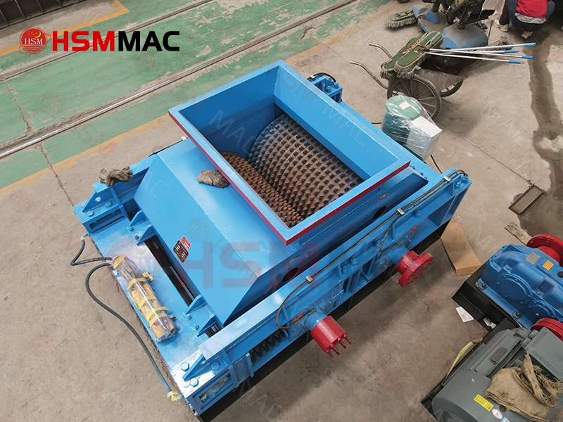 Hydraulic Double Toothed Roller Crusher