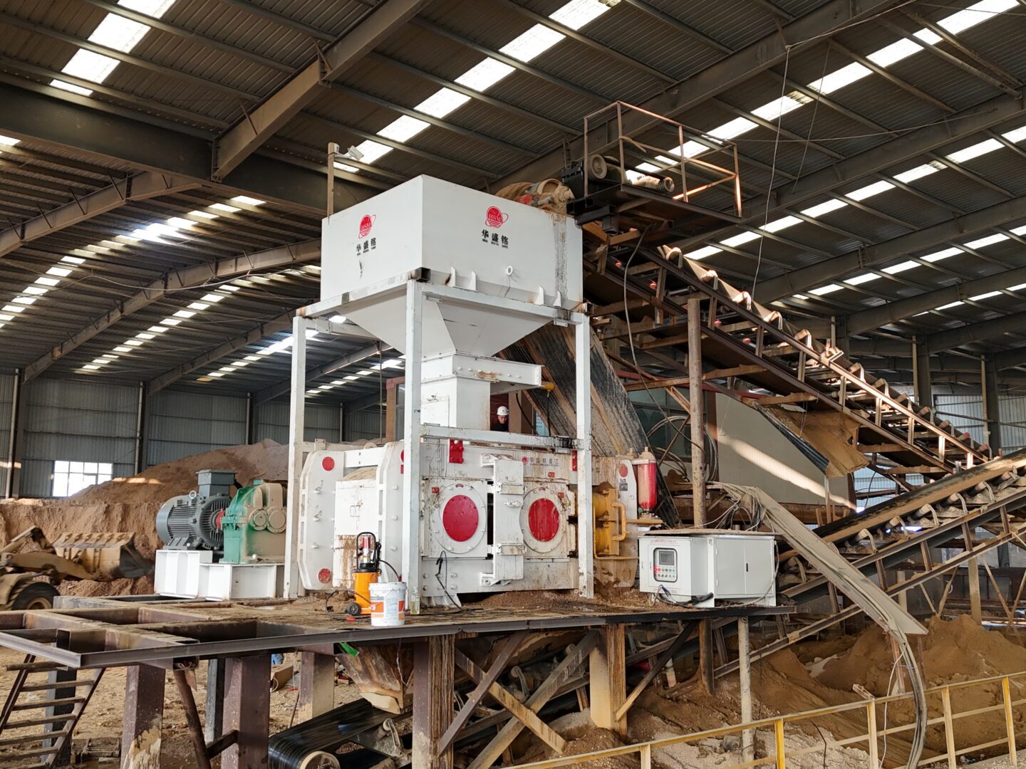 HSM Heavy Industry Hydraulic Roller Grinding Mill: Empowering Mining and Aggregate Processing via “More Crushing, Less Grinding”