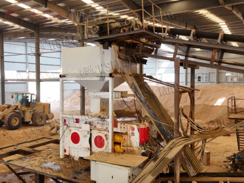 G1208 High Pressure Grinding Roll: Replacing Hammer Crusher, Solving High Wear and Low Yield ProblemsWhy a Customer in Luohe, Henan Switched from a Reversible Hammer Crusher to a G1208 HPGR for Crushing River Pebbles