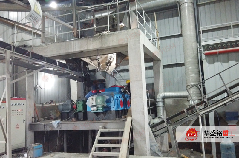 On-site Operation of a Double-Roll Crusher for Sand Production