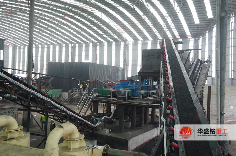 Guizhou Customer Site & HSM 2PGY1210 Double Roll Crushers in Operation